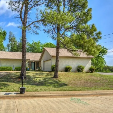 Buy this 3 bed house on 1487 Devonshire Court in Edmond, OK 73034