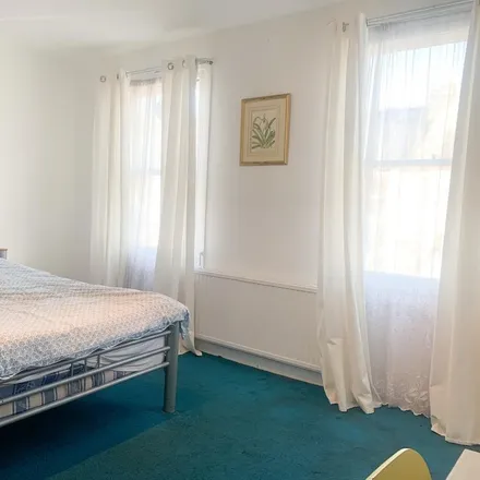 Rent this 1 bed room on Kinnoul Road in London, W6 8NG