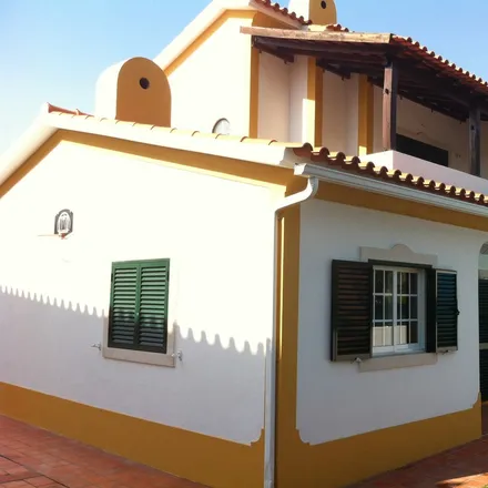 Image 2 - Setúbal, Azeitão (São Lourenço e São Simão), SETÚBAL, PT - House for rent