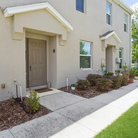 Image 3 - 906 Ashentree Drive, Plant City, FL 33563, USA - Townhouse for sale