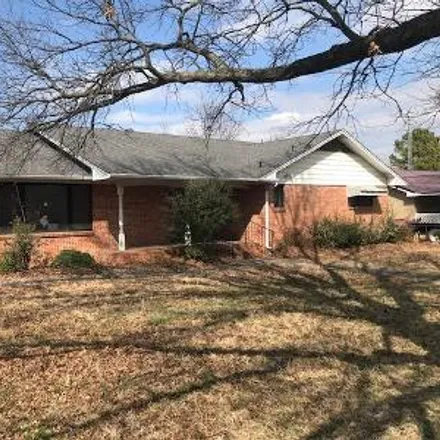 Buy this 2 bed house on 256 East 10th Street in Holdenville, OK 74848