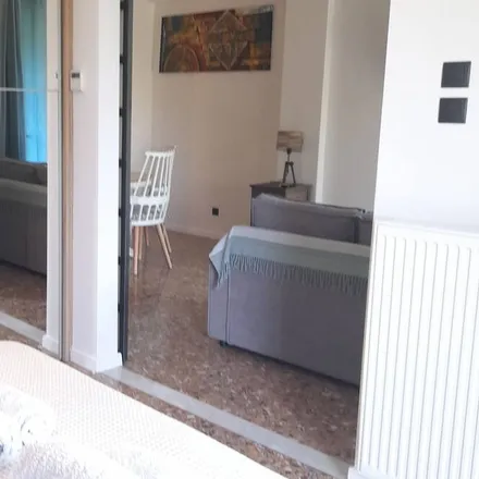 Rent this 1 bed apartment on National Bank of Greece in Σκενδεράνη, Nea Ionia