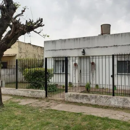 Buy this 2 bed house on Miguel Cané in Partido de José C. Paz, José C. Paz