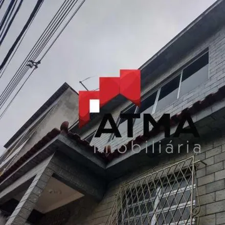 Buy this 4 bed house on Thomáz Coelho in Avenida Pastor Martin Luther King Junior, Tomás Coelho