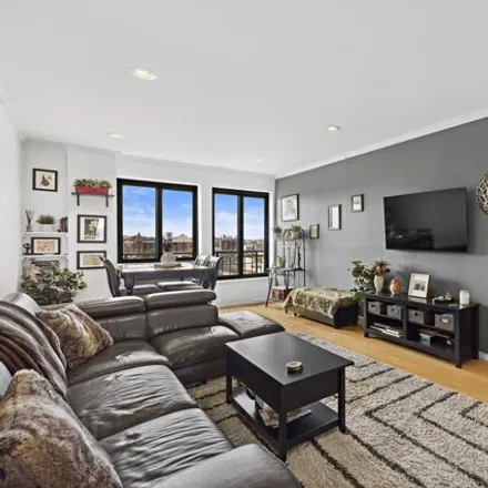 Image 2 - 205 10th St Apt 9V, Jersey City, New Jersey, 07302 - Condo for sale