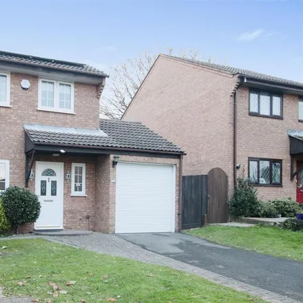 Rent this 3 bed house on Coombedale in Sarisbury, SO31 6UJ