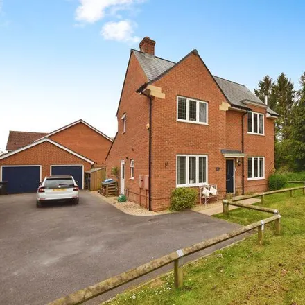 Image 1 - Edmund Way, Amesbury, SP4 7TW, United Kingdom - House for rent