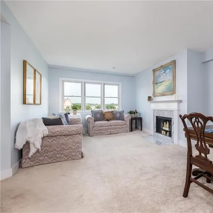 Image 4 - 43 Harbor Drive, South End, Stamford, CT 06902, USA - Condo for sale