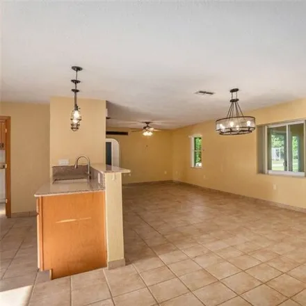 Image 8 - 6071 Boatwrite Road, Spring Hill, FL 34609, USA - House for sale