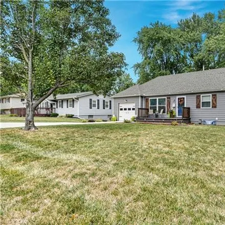 Image 1 - Northeast Wabash Drive, Gladstone, MO 64118, USA - House for sale