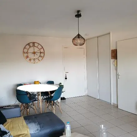 Image 5 - 8 rue Georges Barry, 38080 L'Isle-d'Abeau, France - Apartment for rent