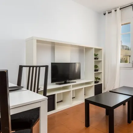 Rent this 4 bed apartment on Carrer d'Ausiàs Marc in 104, 08013 Barcelona