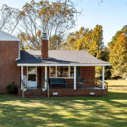 Buy this 4 bed house on 449 Half Moon Road in Dickerson, Craven County