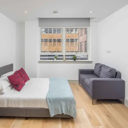 Rent this 1 bed apartment on 52 Lawrence Road in London, N15 4EN
