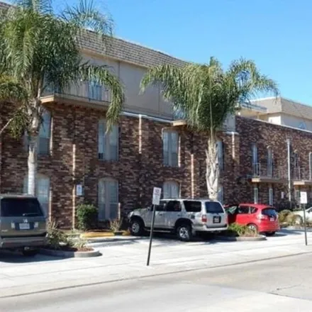 Rent this 2 bed condo on 3320 North Arnoult Road in Metairie, LA 70002