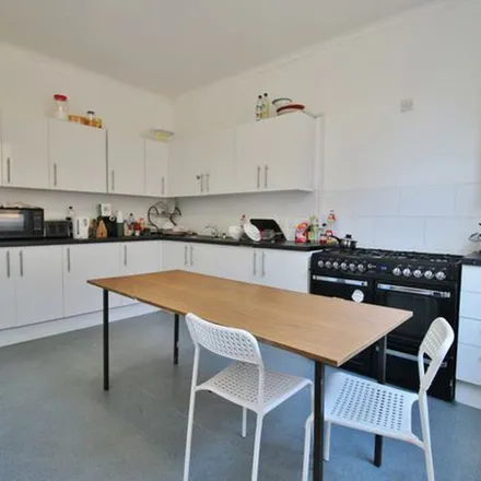 Image 4 - 47 Shakespeare Road, Bedford, MK40 2ED, United Kingdom - Apartment for rent