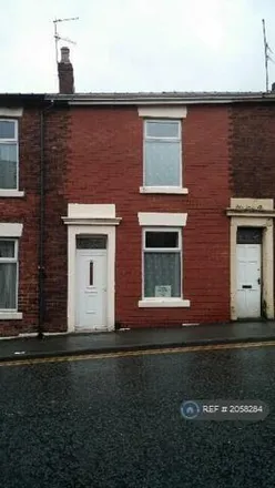Rent this 2 bed townhouse on Moorgate Street in Blackburn, BB2 4NY