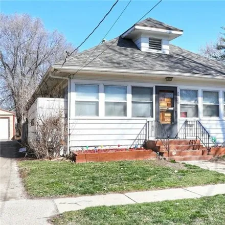 Buy this studio house on 2782 Capitol Avenue in Des Moines, IA 50317