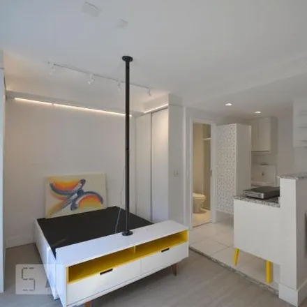 Rent this 1 bed apartment on Instituto/Faculdade Damásio in Rua da Glória, Glicério