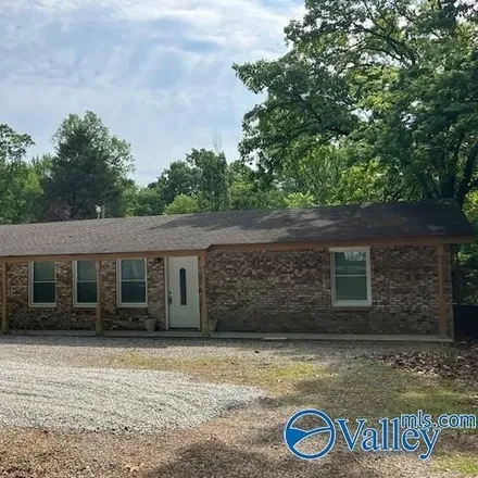 Rent this 3 bed house on 3818 Danville Rd Sw in Decatur, Alabama