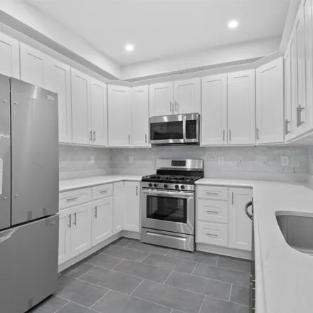 Rent this 1 bed house on 311-315 W Side Ave Unit 106 in Jersey City, New Jersey