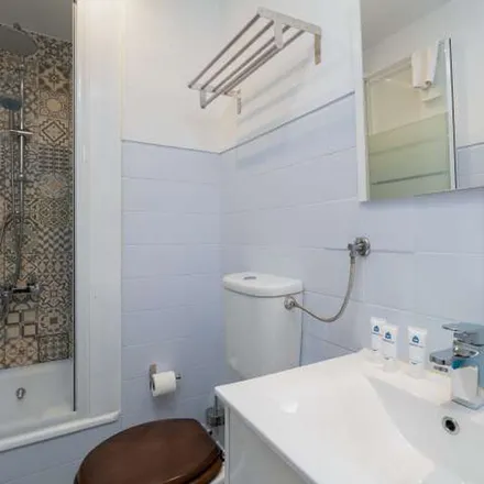 Rent this 1 bed apartment on Enfermeiros Novos do Porto in Rua do Bolhão, 4000-437 Porto