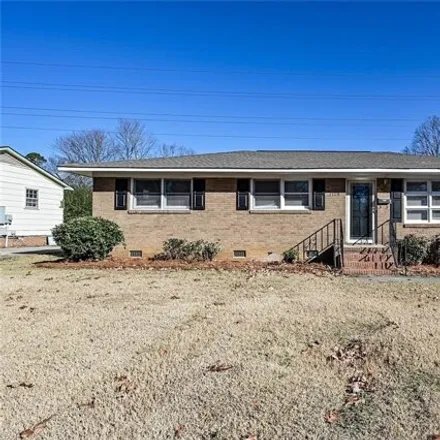 Buy this 3 bed house on 1124 Bilmark Avenue in Charlotte, NC 28213