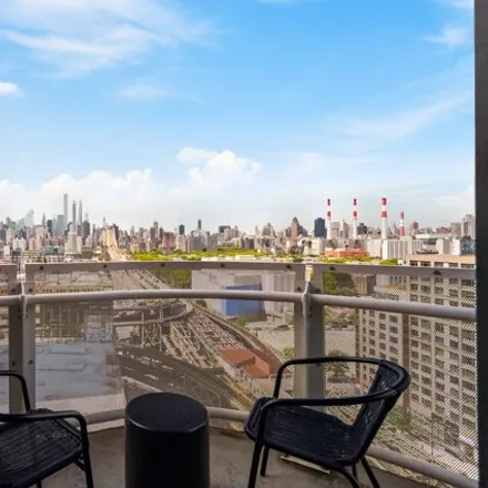 Image 6 - 24-16 Queens Plaza South, Crescent Street, New York, NY 11101, USA - Condo for sale