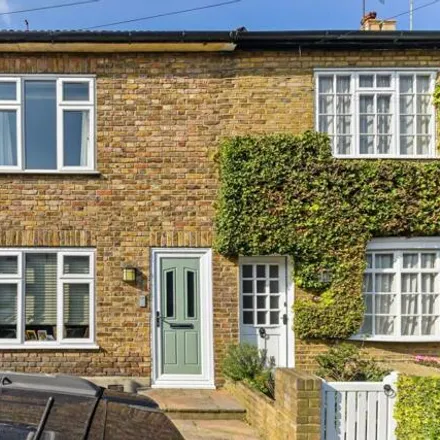 Buy this 3 bed townhouse on The King's Arms in Orchard Road, London