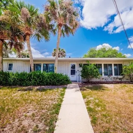 Image 2 - 803 N Shore Dr, Leesburg, Florida, 34748 - House for sale