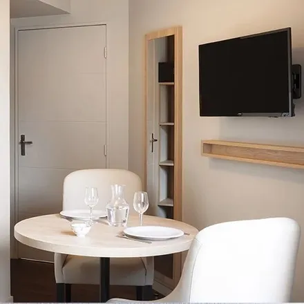 Image 3 - 1 Avenue de l'Ouche, 21000 Dijon, France - Apartment for rent