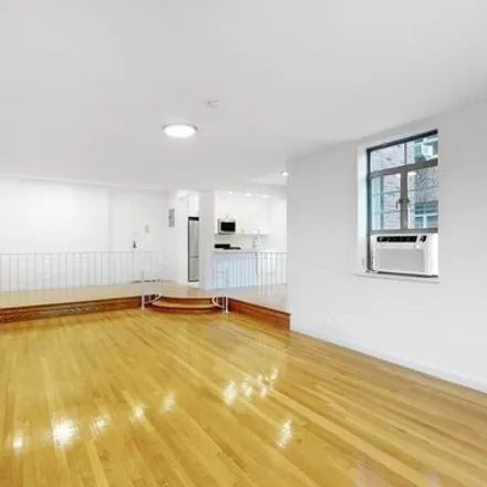 Image 4 - 150 Greenway Ter Apt 41E, New York, 11375 - House for rent