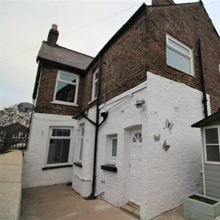 Image 2 - Moor End, Palatine Road / Moor End (Stop A), Palatine Road, Manchester, M22 4JS, United Kingdom - House for rent