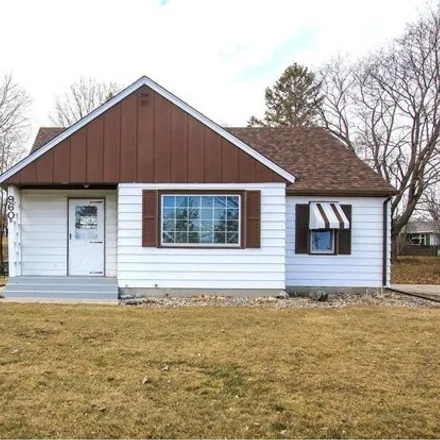 Buy this 3 bed house on 934 Jefferson Street Southeast in Hutchinson, MN 55350