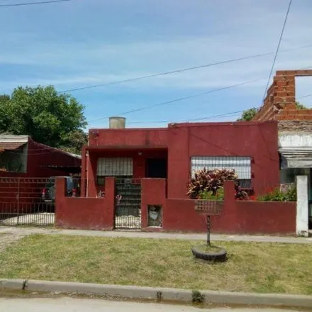 Buy this 2 bed house on José Murature 3426 in Rafael Calzada, Argentina
