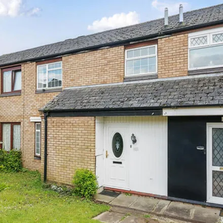 Buy this 3 bed townhouse on Norfolk Road in Dunstable, LU5 4ER