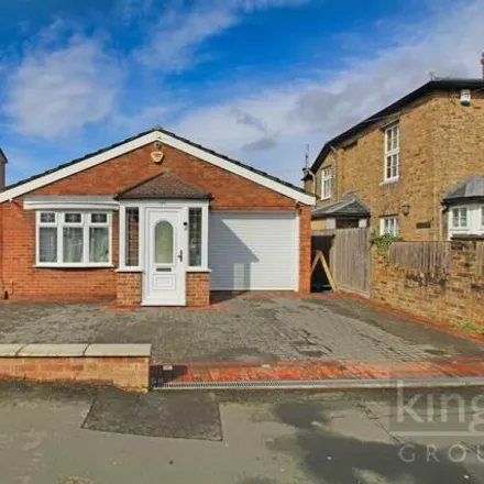 Buy this 2 bed house on Windmill Lane in Cheshunt, EN8 9AA