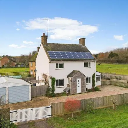 Buy this 3 bed house on unnamed road in Claydon, OX17 1ER