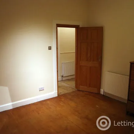 Rent this 1 bed apartment on K's Cuts in Edinburgh Terrace, Leeds