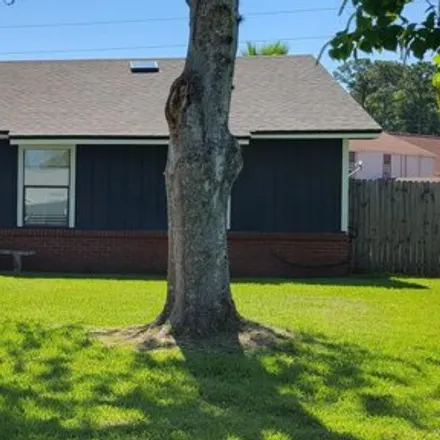 Rent this 3 bed house on Henley Road in Clay County, FL 32043