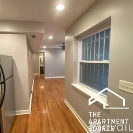 Image 3 - 2708 W Arthur Ave, Unit 1S - Apartment for rent