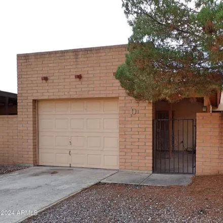Rent this 2 bed townhouse on 4473 Buena Loma Way in Sierra Vista, AZ 85635