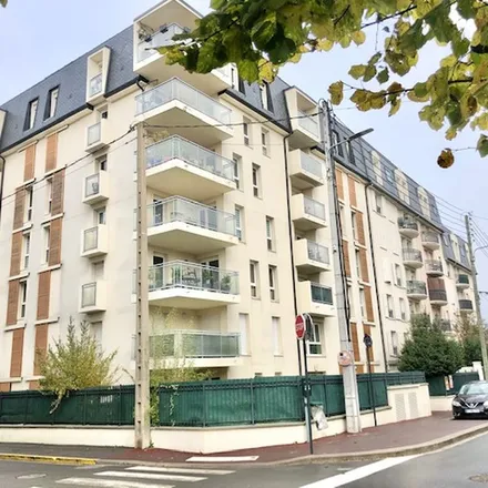 Image 7 - 4 Rue Georges Clemenceau, 95130 Franconville, France - Apartment for rent