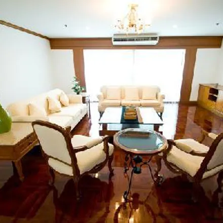 Rent this 4 bed apartment on Novotel Bangkok Sukhumvit 20 in 19/9, Soi Sukhumvit 20