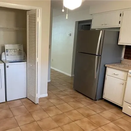 Image 6 - 373 Lagoon Drive, Ozona, Pinellas County, FL 34683, USA - Apartment for rent