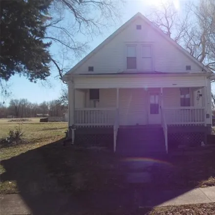 Buy this 3 bed house on 403 Stewart Avenue in Sawyerville, Macoupin County