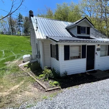 Buy this 2 bed house on Corvin in Petunia, Wytheville