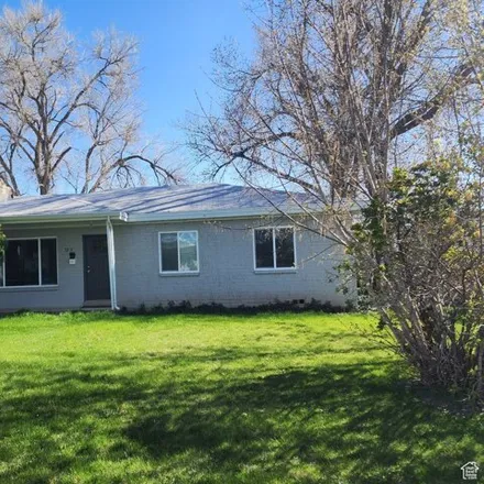 Buy this 3 bed house on 533 1000 South in Woods Cross, UT 84010