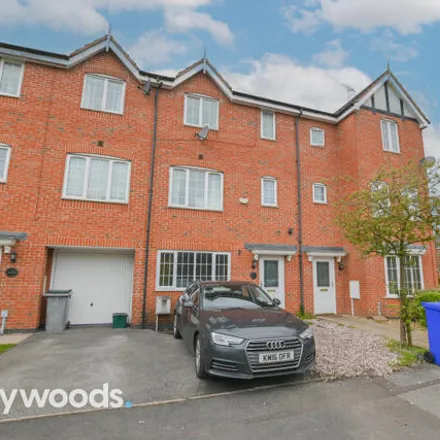 Buy this 5 bed townhouse on Springfield Retail Park in Godwin Way, Stoke