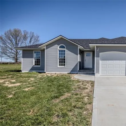 Buy this 4 bed house on 19801 Ostrich Drive in Lebanon, MO 65536
